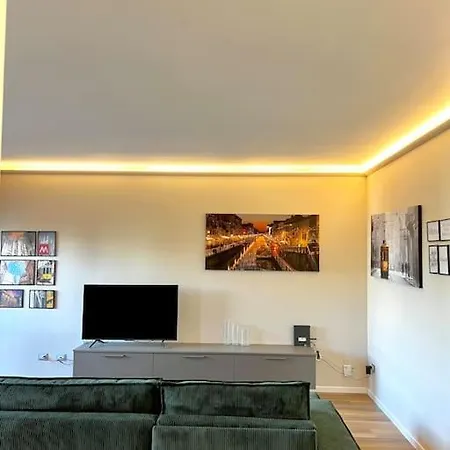 Stadio Fiera Ampio E Luminoso Con Balcone Apartamento Milán