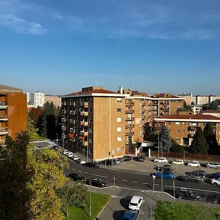 Stadio Fiera Ampio E Luminoso Con Balcone 公寓 *