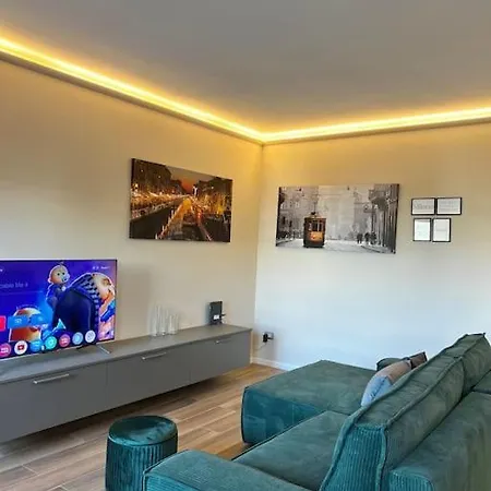 Stadio Fiera Ampio E Luminoso Con Balcone 公寓 米兰